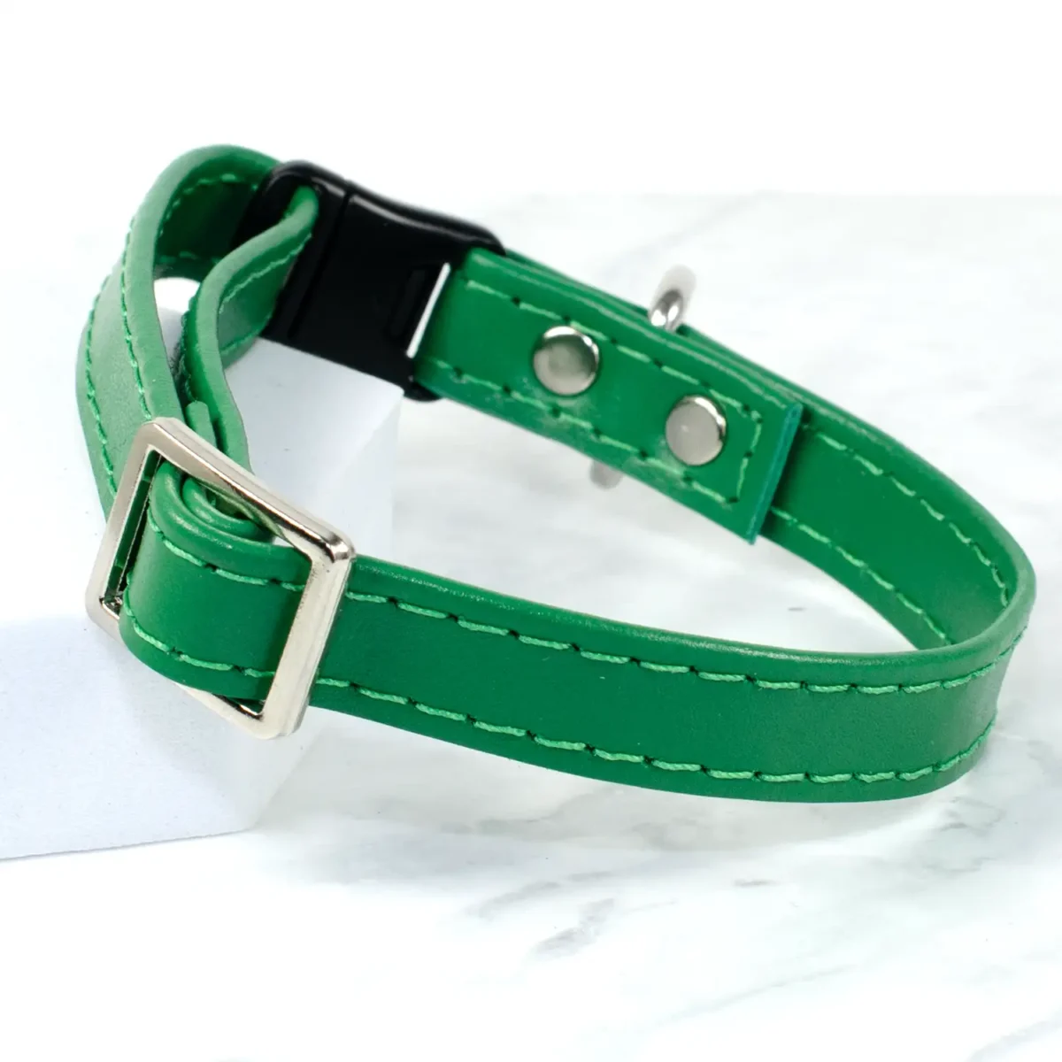 an adjustable leather cat collar in shamrock green leather - petiquette